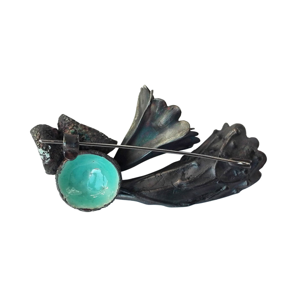 Unikat-Brosche aus geschwärztem Silber und Feueremaille in Schwarz und Türkis